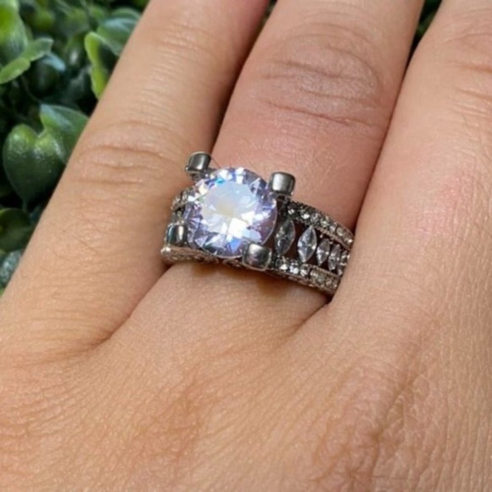 ***New “5.4 CT Sterling Silver Diamond Ring